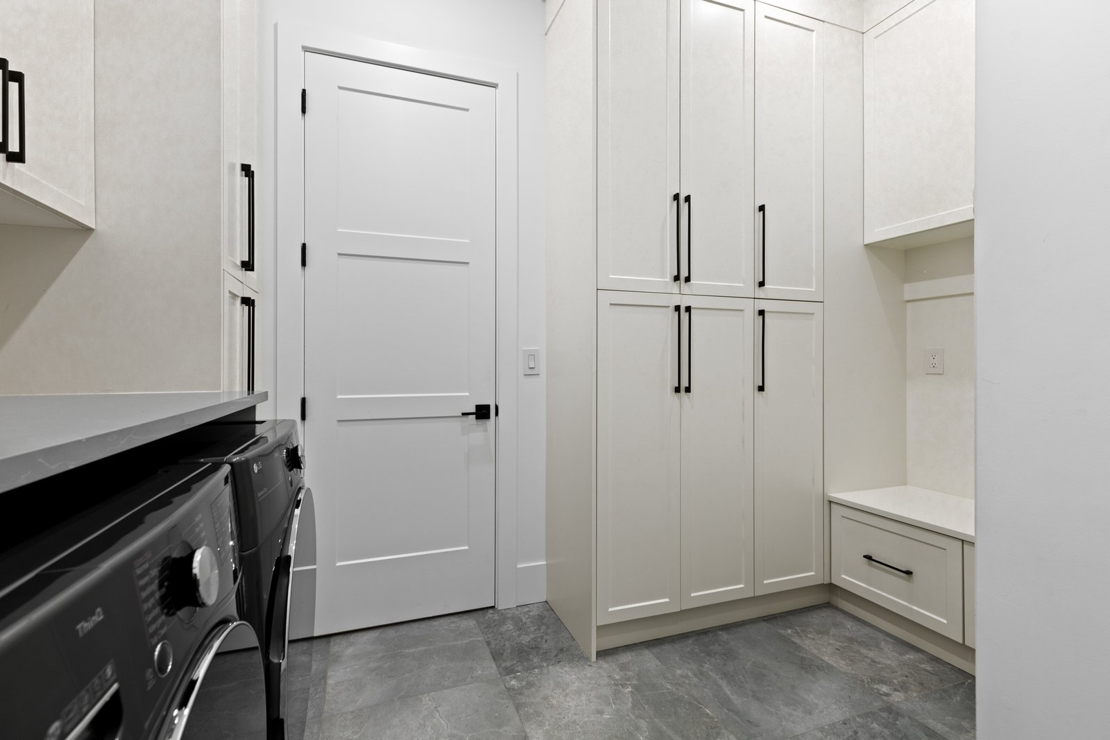 Canyon Ridge - Living Room